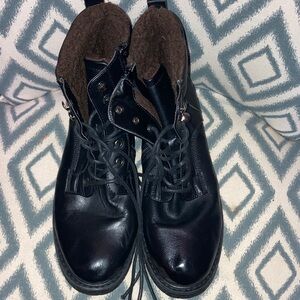 Black Lace-Up Boots 9.5‎ NWOT